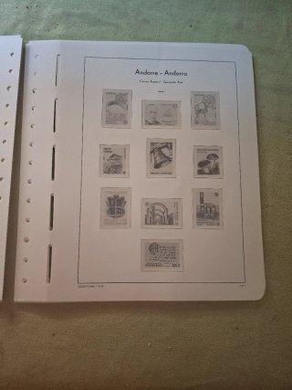 Hojas de sellos Andorra Leuchtturm