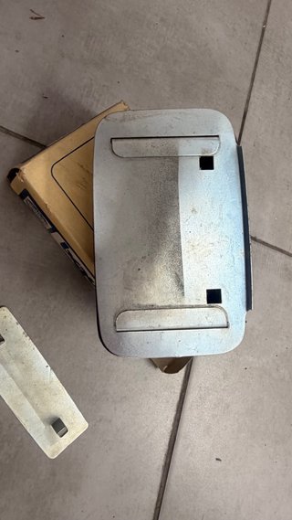 Cenicero antiguo coche 70 nuevo