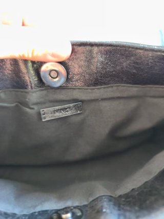 Bolso bandolera MNG Mango negro metalizado