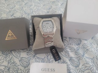 Reloj Guess Hombre Negro y Plateado