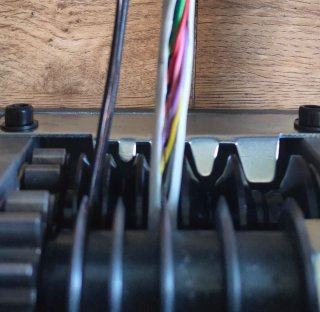 Pelacables manual con manivela