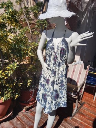 Vestido de seda multiposición estilo hippie romant