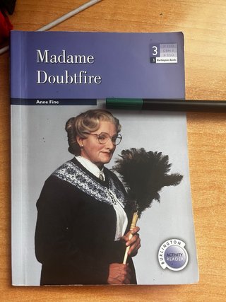 MADAME DOUBTFIRE 3§ESO BAR