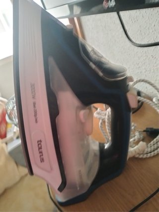 Plancha de vapor Taurus 3000W