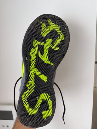 Zapatillas Nike Giannis Antetokounmpo Grises/Amari