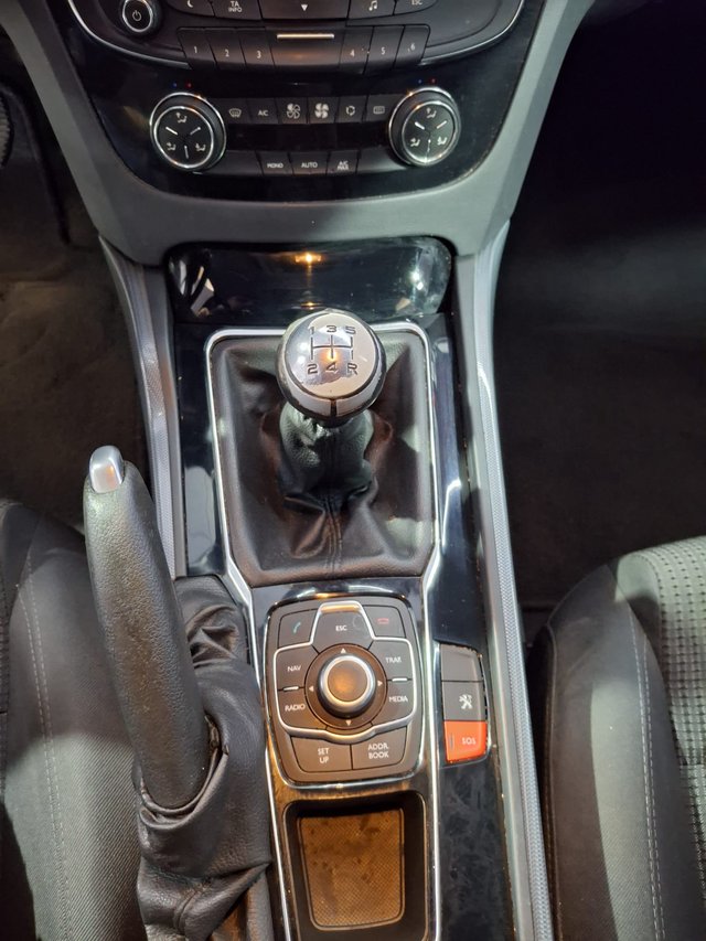 PEUGEOT 508 I 1.6 HDi 112