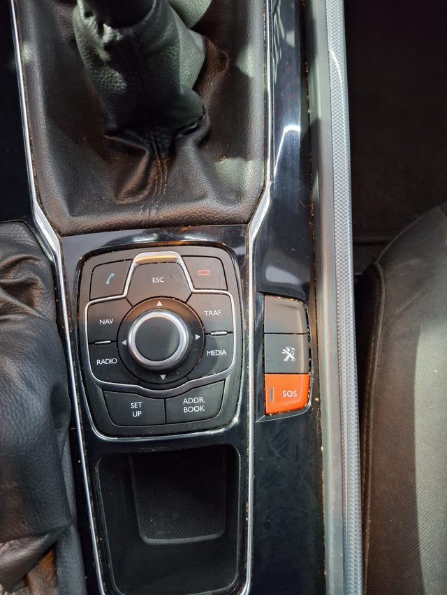 PEUGEOT 508 I 1.6 HDi 112