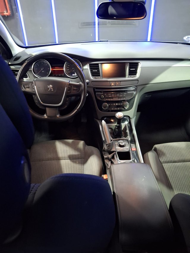 PEUGEOT 508 I 1.6 HDi 112
