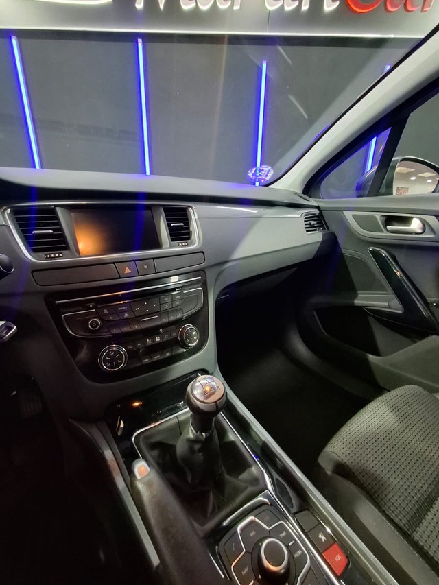 PEUGEOT 508 I 1.6 HDi 112
