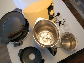 Thermomix TM21 con accesorios