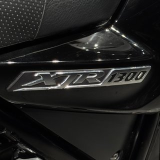 YAMAHA XJR 1300