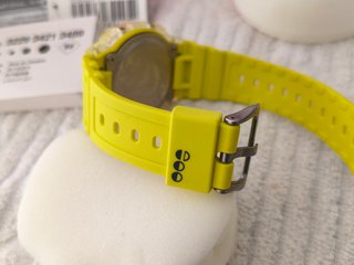Casio DW-5600GL Lucky Drop