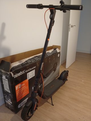 Patinete Eléctrico Segway Ninebot Kickscooter F2