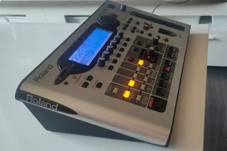Roland VG-99 + Roland GK-3 + Roland GKC-5