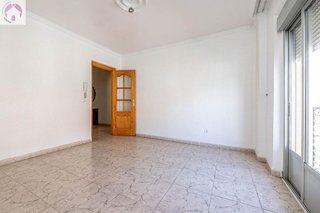 Chalet en venta en Guadix