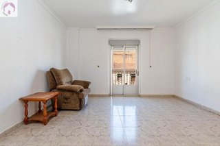Chalet en venta en Guadix