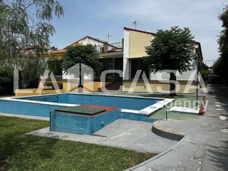 Chalet en venta en Montequinto en Dos Hermanas