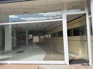 Local comercial en venta en El Carmen en Manises