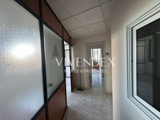 Oficina en venta en Almeda - El Corte Inglés en Cornellà de Llobregat
