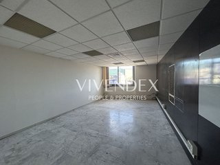 Oficina en venta en Almeda - El Corte Inglés en Cornellà de Llobregat