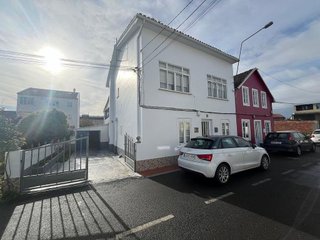 Casa adosada en venta en Piñeiros- Freixeiro en Narón