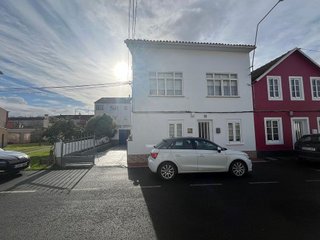 Casa adosada en venta en Piñeiros- Freixeiro en Narón