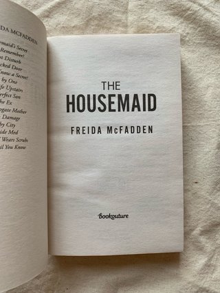 Libro en inglés: The housemaid.