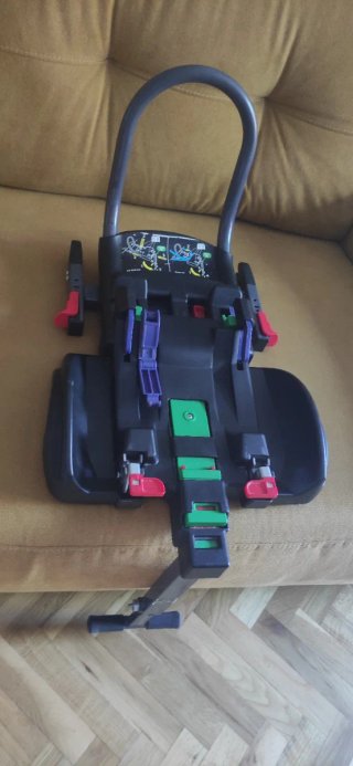 Silla Klippan Trioﬁx Maxi 9-36 kg + Base isofix