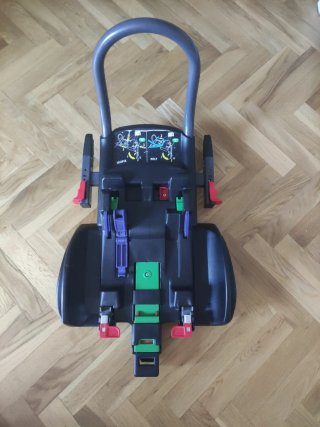 Silla Klippan Trioﬁx Maxi 9-36 kg + Base isofix