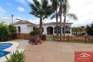 Chalet en alquiler en Alhaurín el Grande