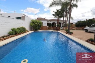 Chalet en alquiler en Alhaurín el Grande