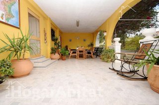 Chalet en venta en Urbanizaciones en Llíria