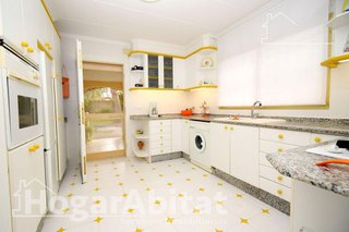 Chalet en venta en Urbanizaciones en Llíria