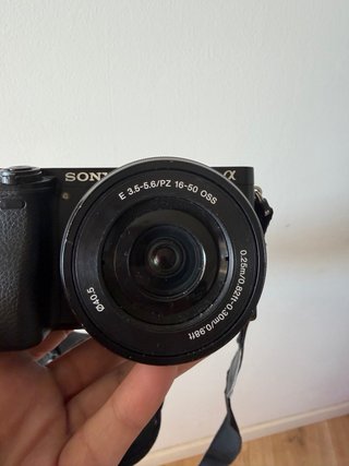Cámara Sony Alpha a6000 Negra