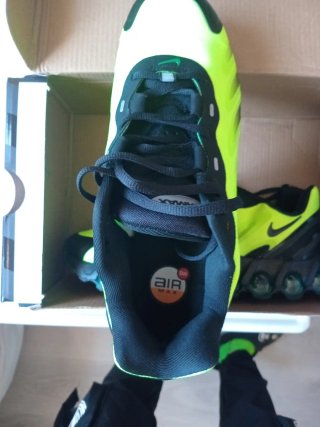 Nike DN8 Zapatillas Deportivas Verde y Negro