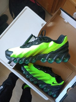 Nike DN8 Zapatillas Deportivas Verde y Negro