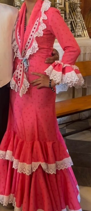 Traje de flamenca rosa