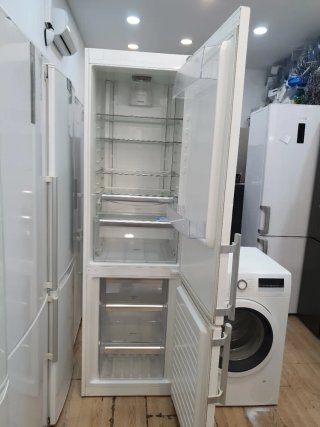 Nevera Electrolux y Lavadora Bosch