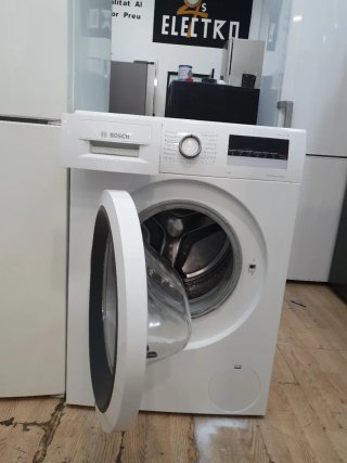 Nevera Electrolux y Lavadora Bosch