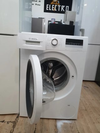 Nevera Electrolux y Lavadora Bosch
