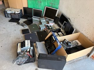 Lote de equipos informáticos, precio negociable