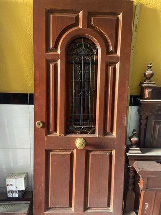 Puerta de calle madera con cristal