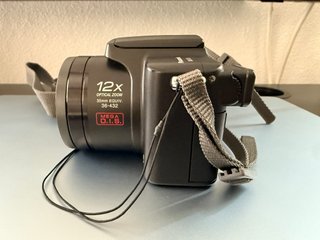 Cámara Panasonic Lumix FZ5 Negra, objetivo LEICA