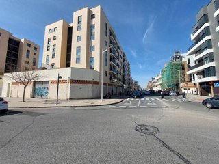 Local comercial en alquiler en Santa Cruz - Industria - Polígono Campollano en Albacete