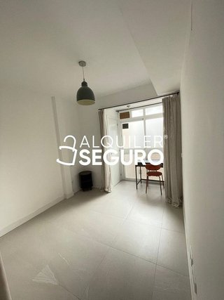 Piso en alquiler en Puerta del Ángel en Madrid