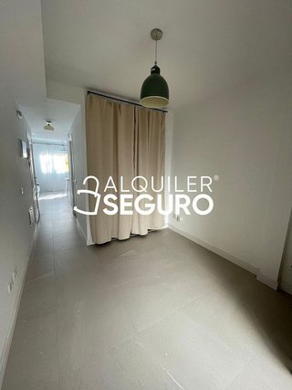 Piso en alquiler en Puerta del Ángel en Madrid