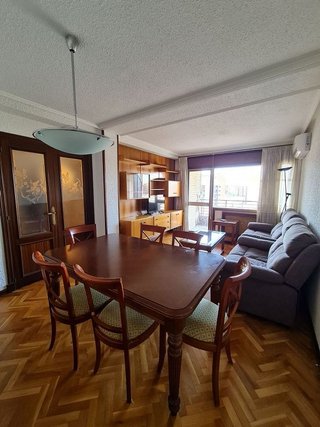 Piso en alquiler en Romareda en Zaragoza