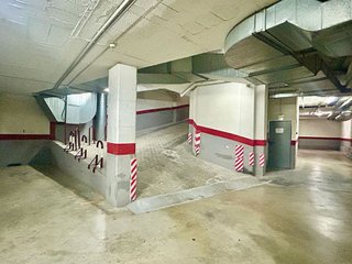 Garaje en alquiler en Mercado en Alicante