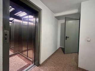 Garaje en alquiler en Mercado en Alicante