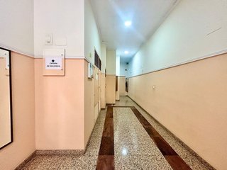 Garaje en alquiler en Mercado en Alicante